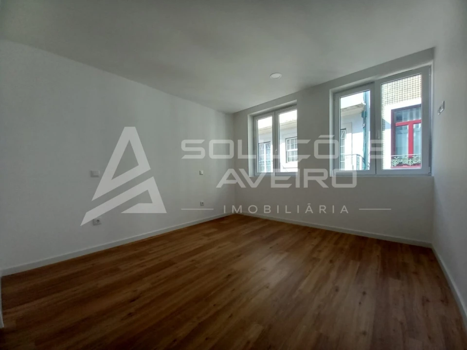 Apartamento T2 para Venda em Glória e Vera Cruz Foto 4