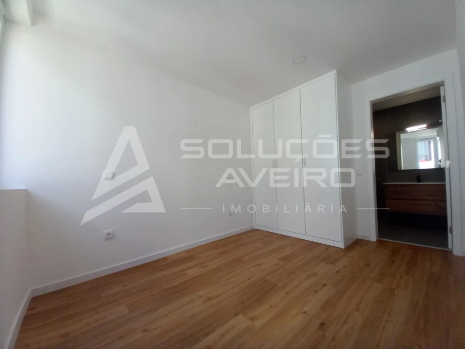 Apartamento T2 para Venda em Glória e Vera Cruz Foto 6