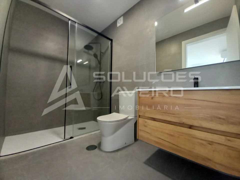 Apartamento T2 para Venda em Glória e Vera Cruz Foto 11