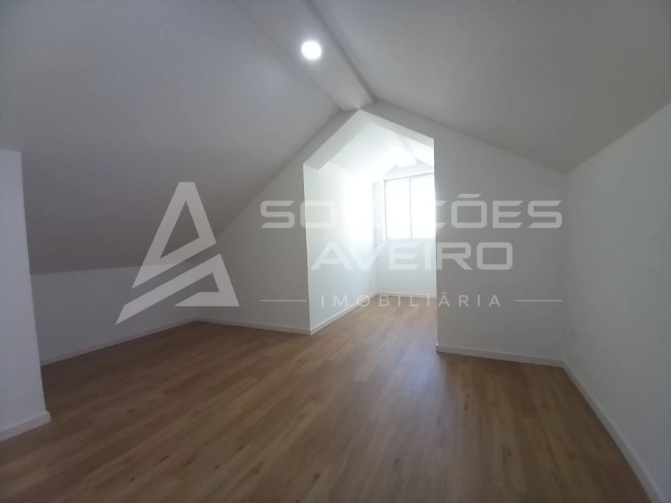 Apartamento T2 para Venda em Glória e Vera Cruz Foto 8