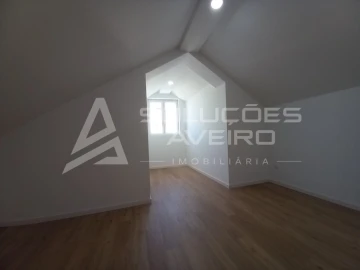 Apartamento T2 para Venda em Glória e Vera Cruz