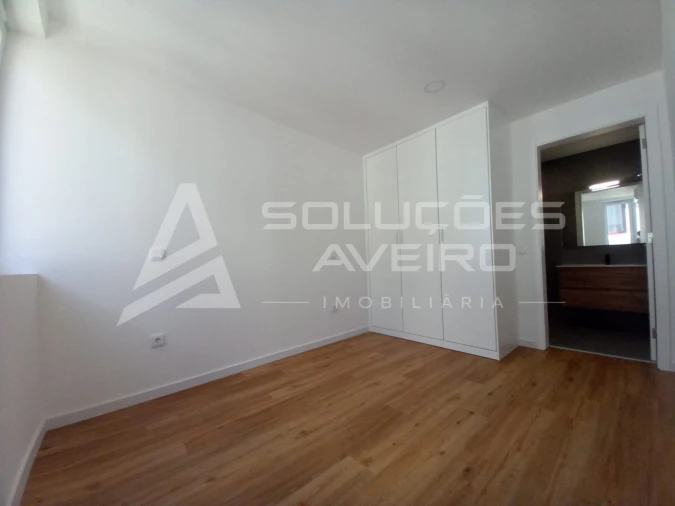 Apartamento T2 para Venda em Glória e Vera Cruz Foto 6