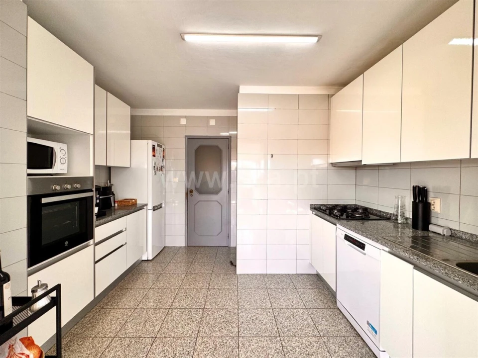 Apartamento T2 para Venda em Santa Marinha e São Pedro da Afurada Foto 6