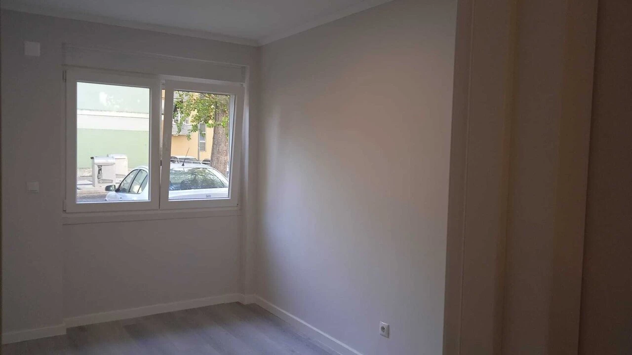 Apartamento T2 para Venda em Benfica Foto 8