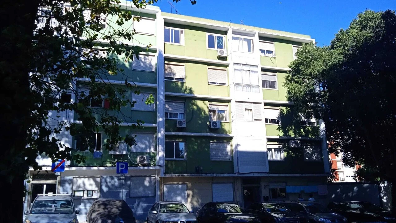 Apartamento T2 para Venda em Benfica Foto 13