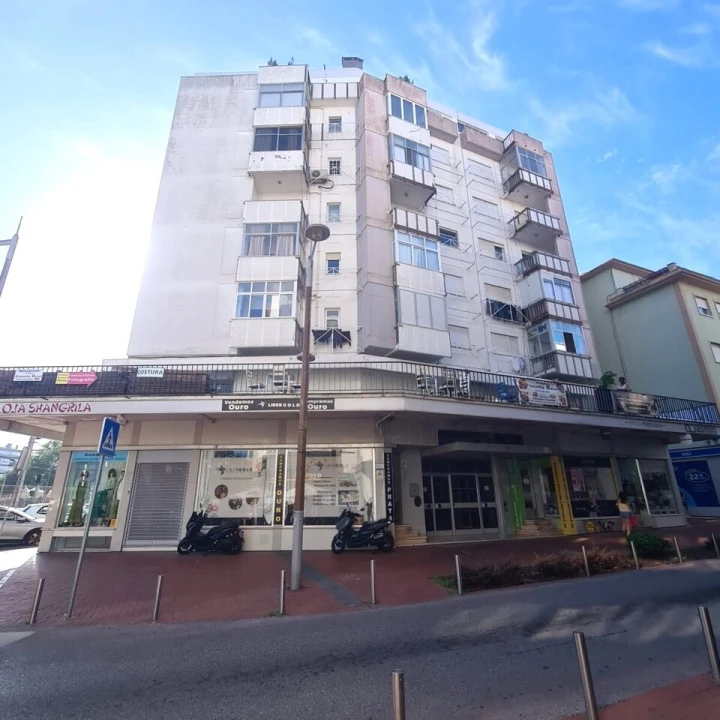 Apartamento T1 para Venda em Venteira Foto 5