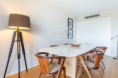 Apartamento T3 para Venda em Benfica