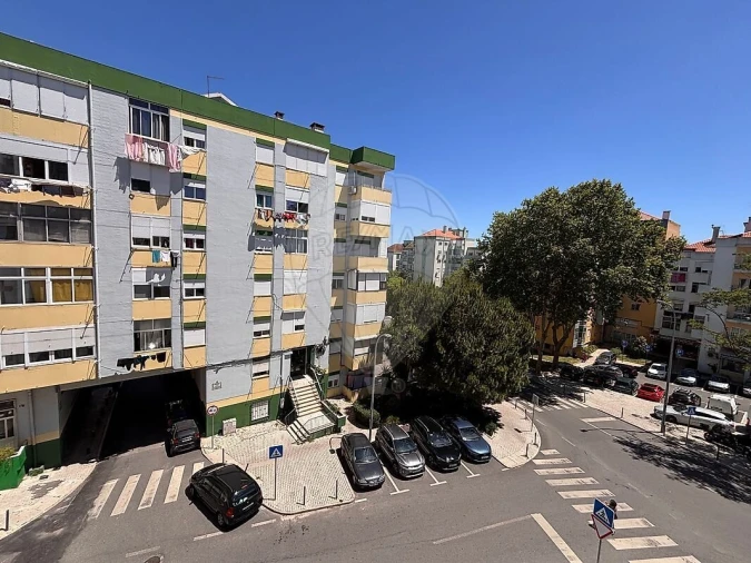 Apartamento T3 para Venda em Águas Livres Foto 16