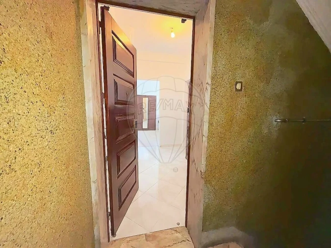 Apartamento T3 para Venda em Águas Livres Foto 30