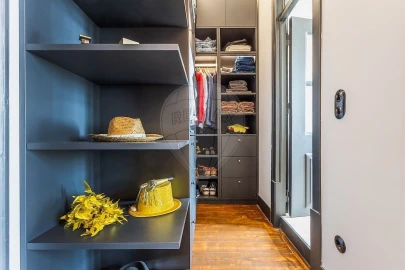 Apartamento T2 para Venda em Santa Maria Maior