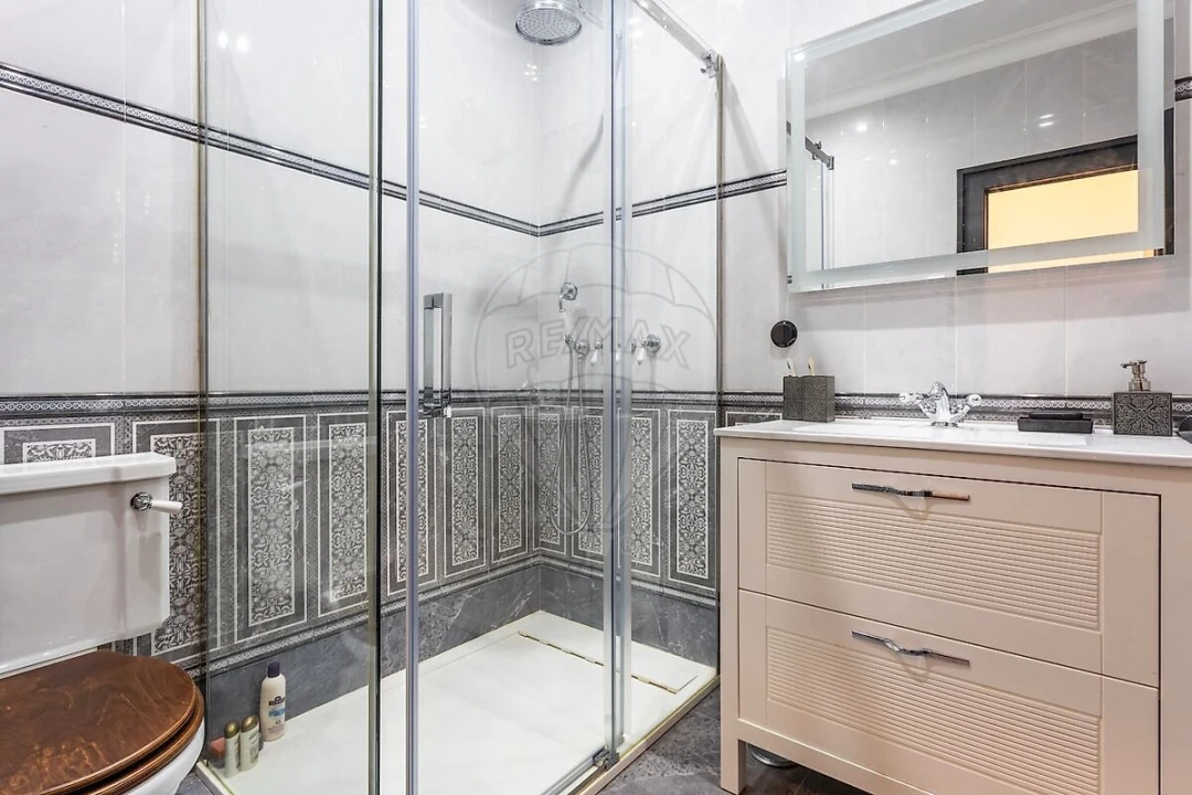 Apartamento T2 para Venda em Santa Maria Maior Foto 18