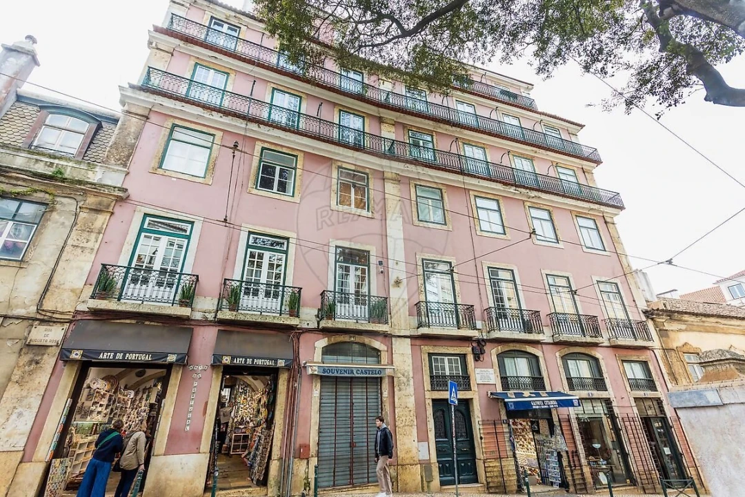 Apartamento T2 para Venda em Santa Maria Maior Foto 32
