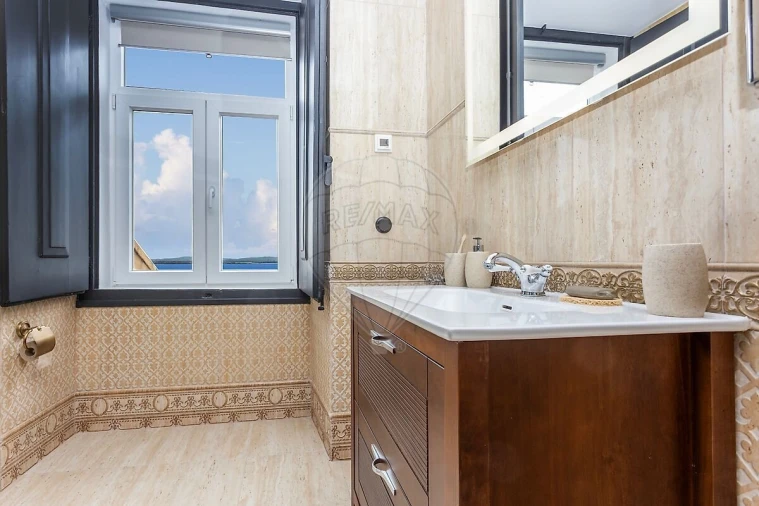 Apartamento T2 para Venda em Santa Maria Maior Foto 12