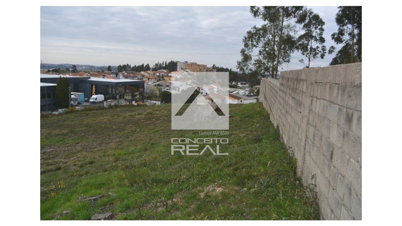 Terreno para Venda em Ermesinde Foto 3