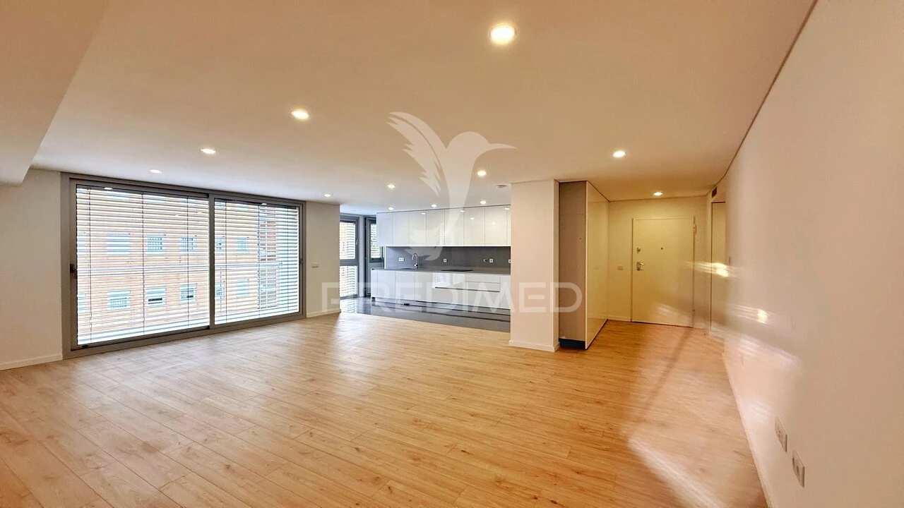 Apartamento T3 para Venda em Azurem Foto 1