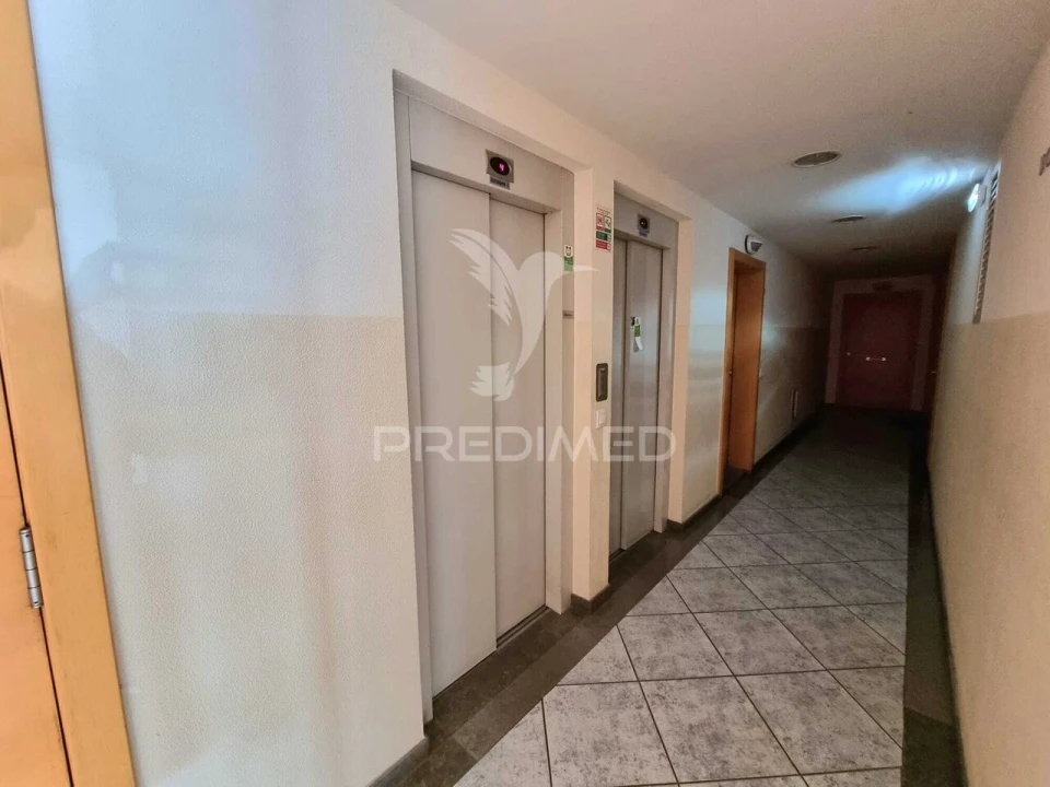 Apartamento T1 para Venda em Portimão Foto 21