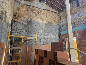 Moradia T1 para Venda em Madalena e Beselga