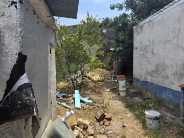 Moradia T1 para Venda em Madalena e Beselga