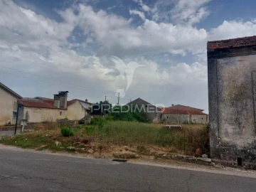 Moradia T2 para Venda em Oiã