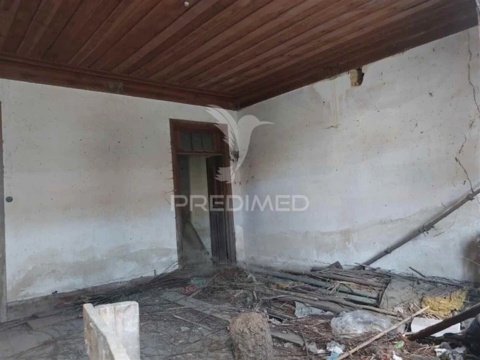 Moradia T2 para Venda em Oiã Foto 7