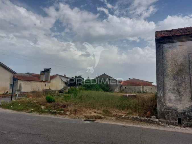 Moradia T2 para Venda em Oiã Foto 6