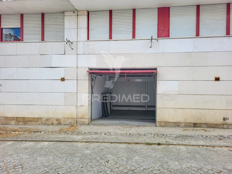 Garagem para Venda em Malagueira e Horta das Figueiras Foto 8