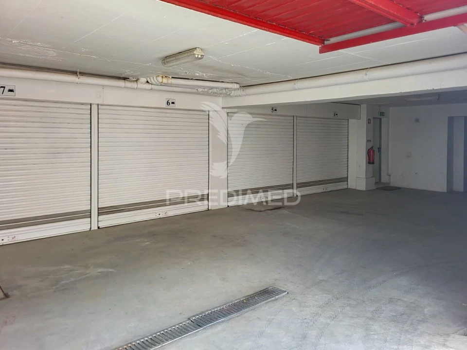 Garagem para Venda em Malagueira e Horta das Figueiras Foto 4