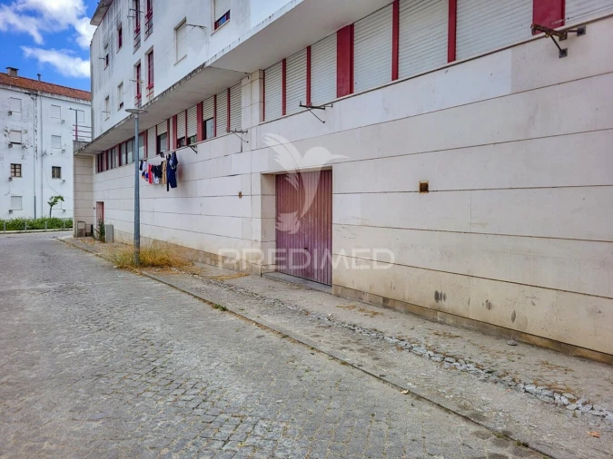 Garagem para Venda em Malagueira e Horta das Figueiras Foto 9