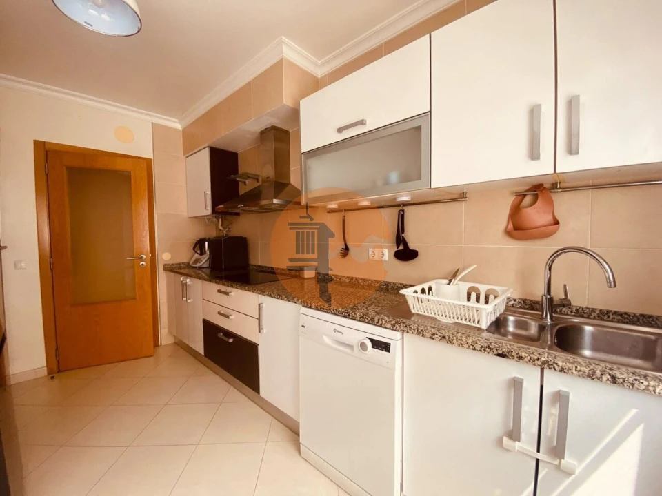 Apartamento T2 para Venda em Pechão Foto 5