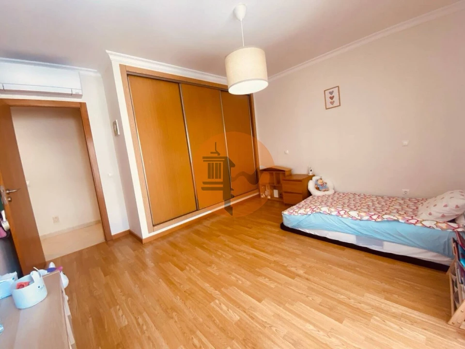Apartamento T2 para Venda em Pechão Foto 18