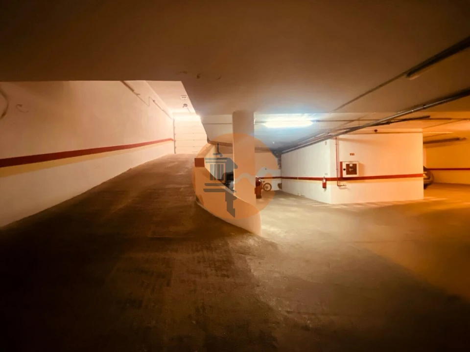 Apartamento T2 para Venda em Pechão Foto 21