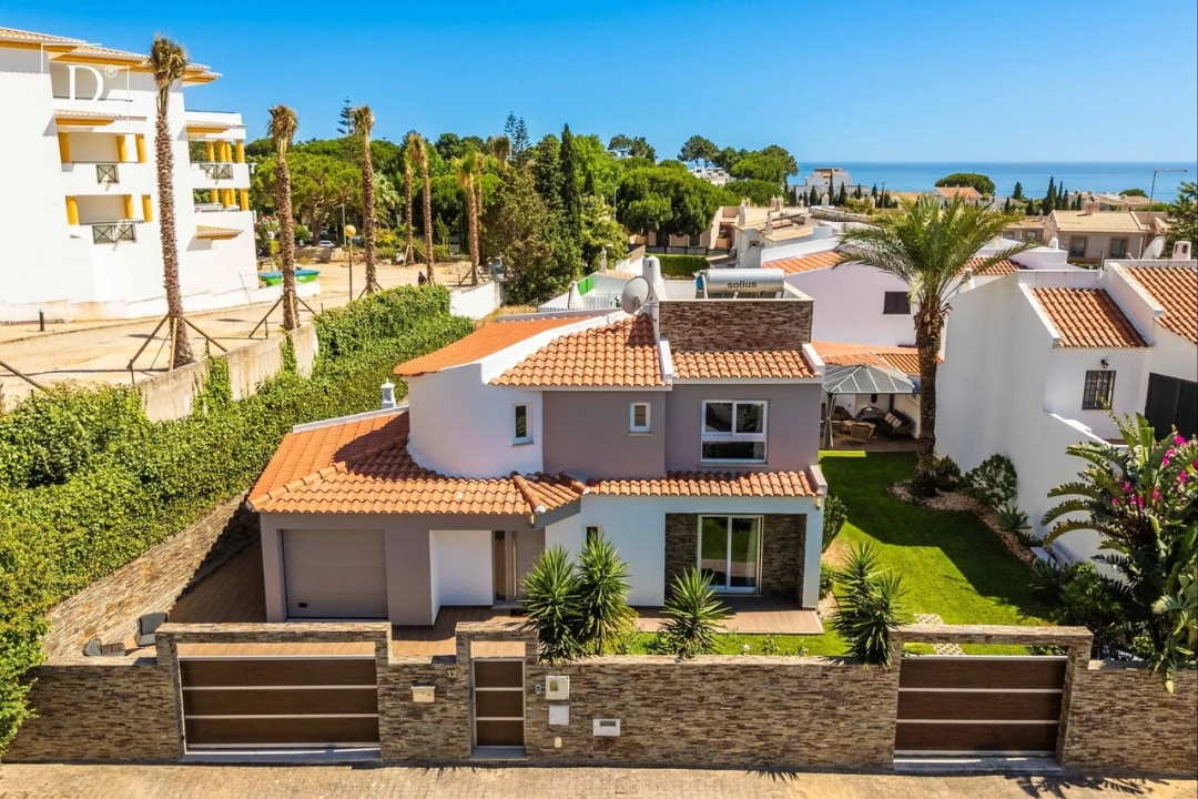 Moradia T3 para Venda em Albufeira e Olhos de Água Foto 4