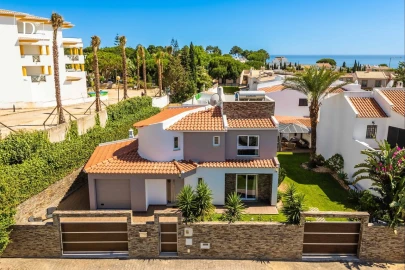 Moradia T3 para Venda em Albufeira e Olhos de Água
