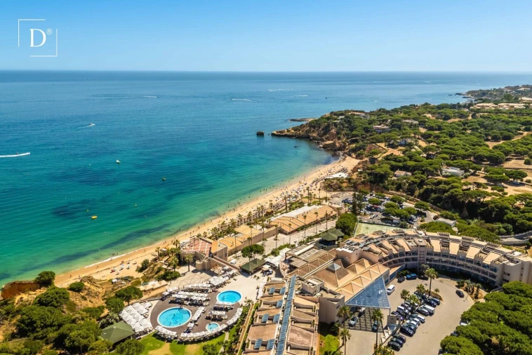 Moradia T3 para Venda em Albufeira e Olhos de Água Foto 36