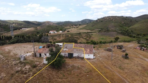Quinta T2 para Venda em São Bartolomeu de Messines