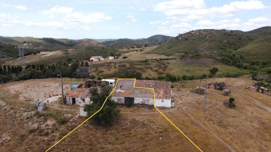 Quinta T2 para Venda em São Bartolomeu de Messines Foto 42