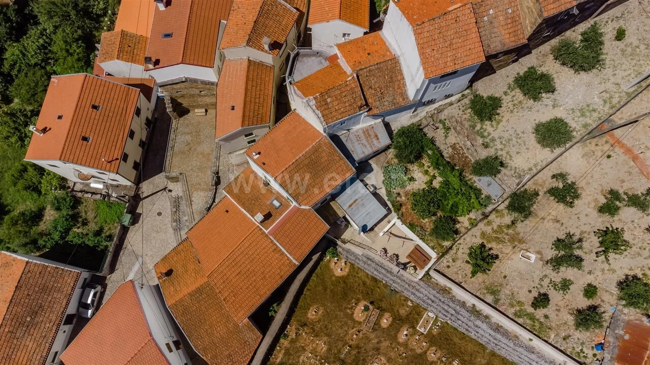 Moradia T3 para Venda em São Jorge da Beira Foto 18