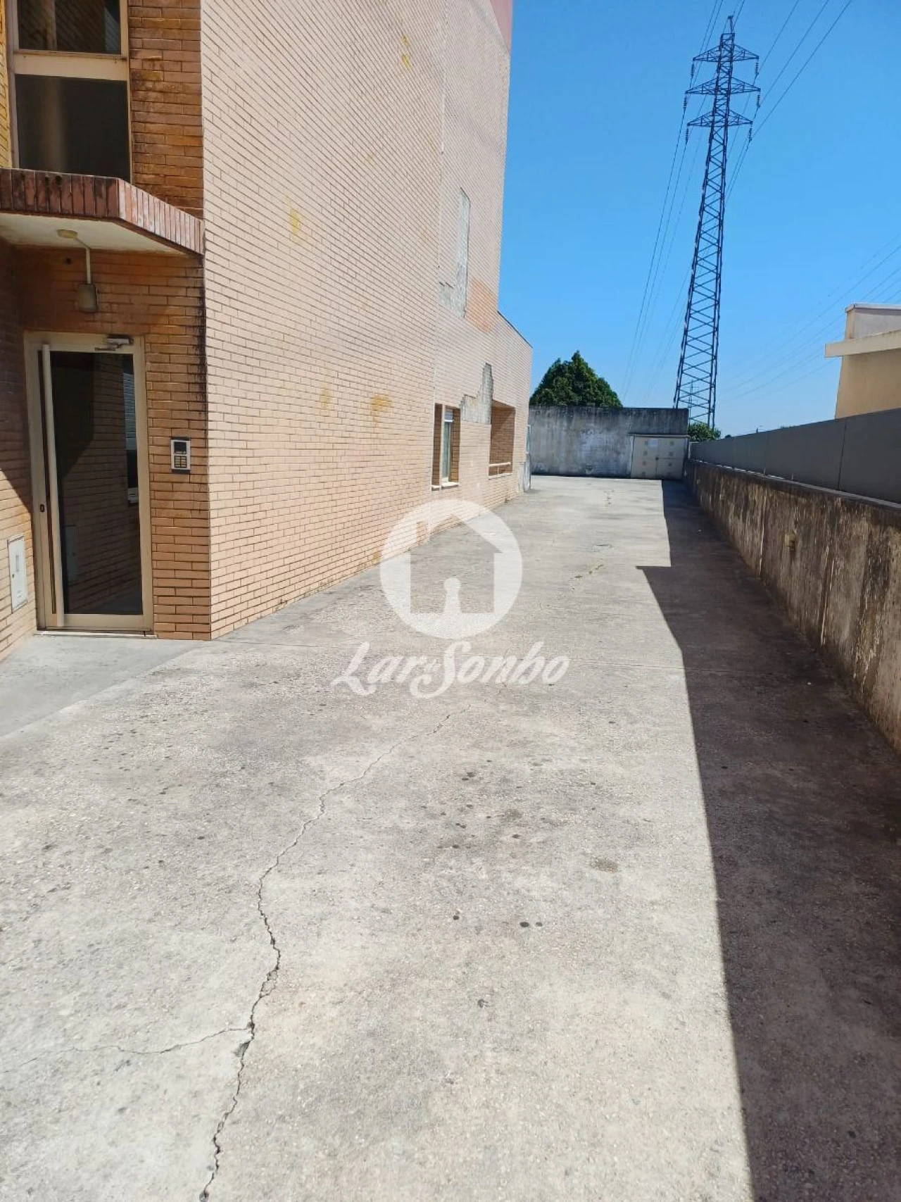 Negócio para Venda em Serzedo e Perosinho Foto 4