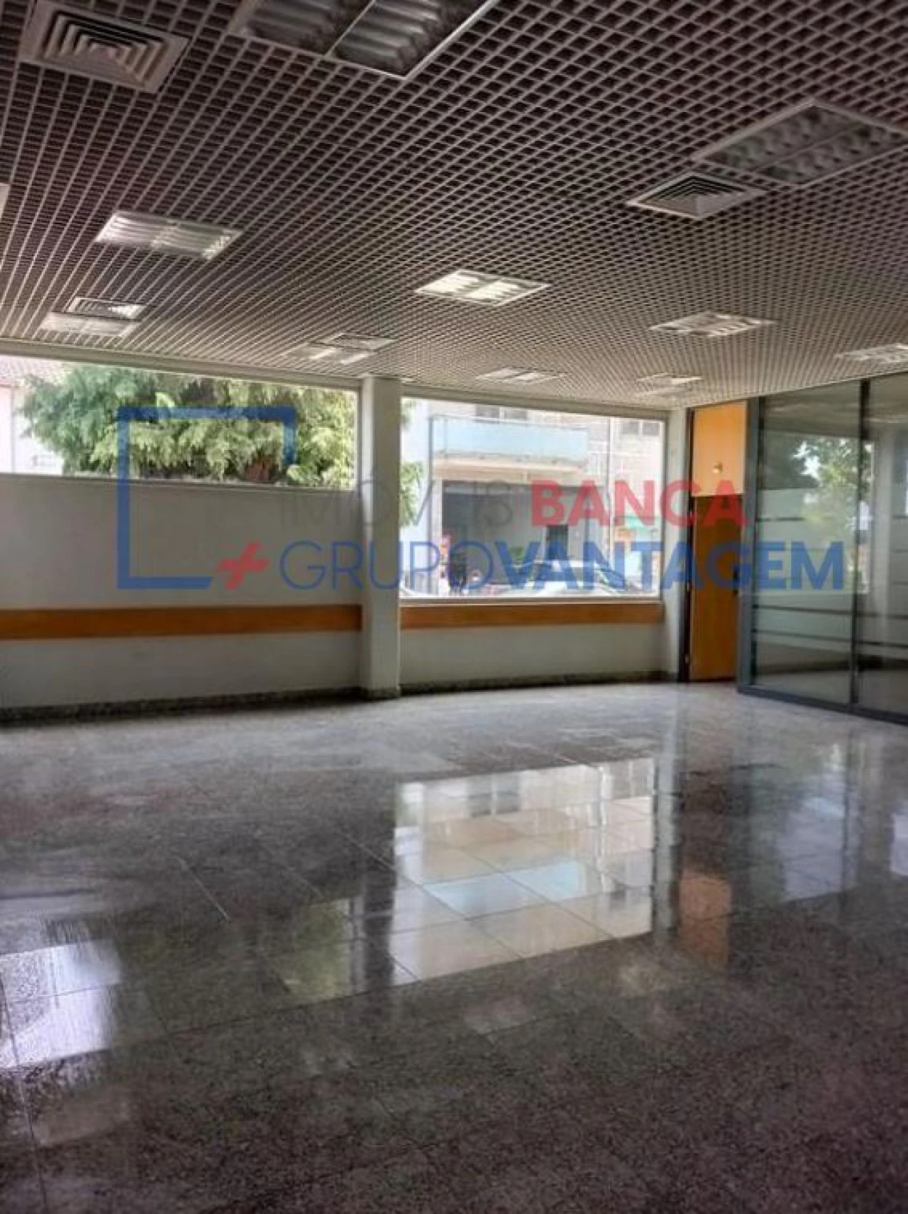 Prédio para Venda em Carrazeda de Ansiães Foto 7