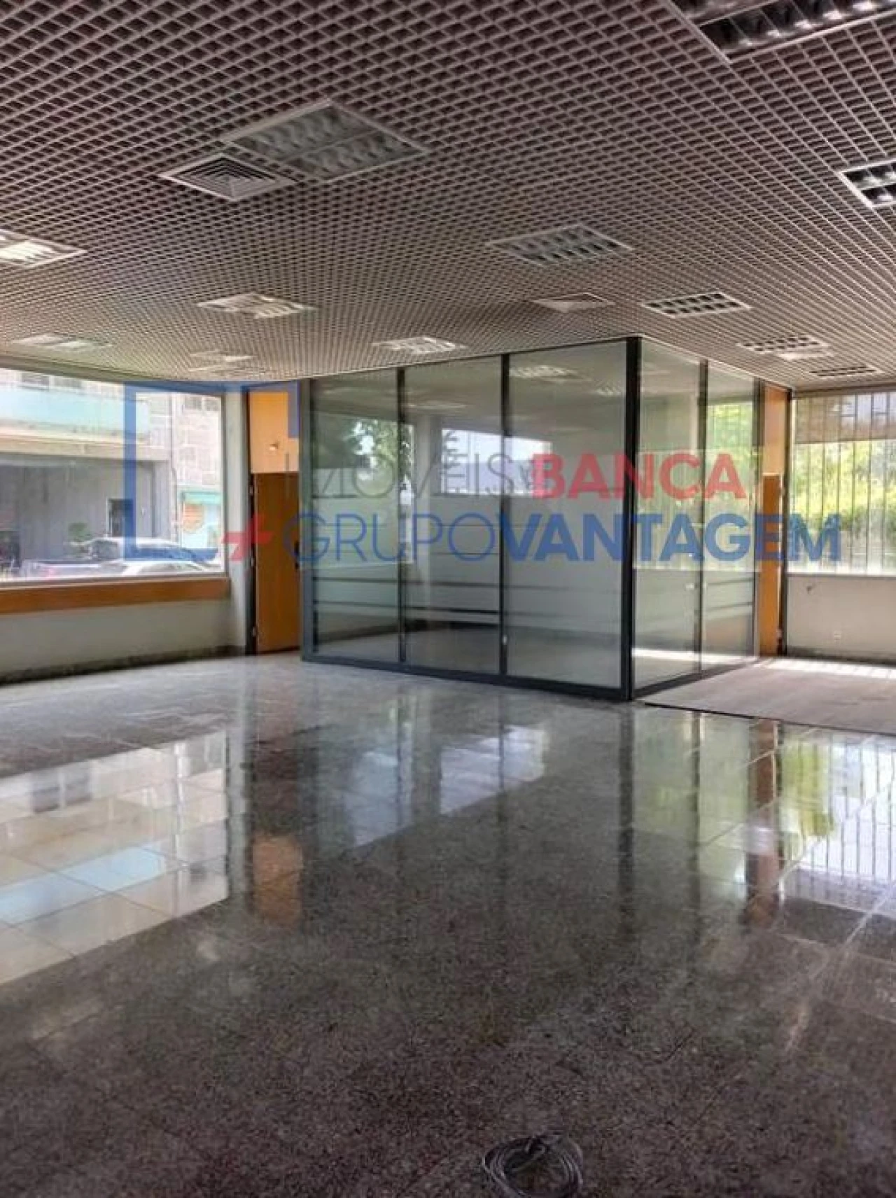 Prédio para Venda em Carrazeda de Ansiães Foto 9