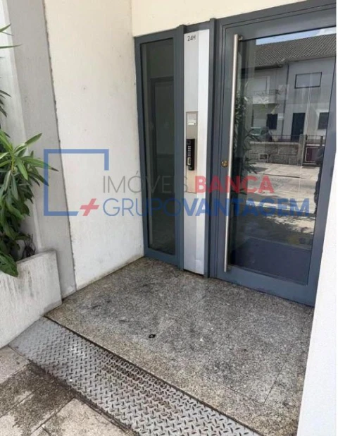Prédio para Venda em Carrazeda de Ansiães