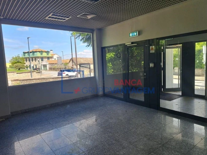 Prédio para Venda em Carrazeda de Ansiães Foto 3