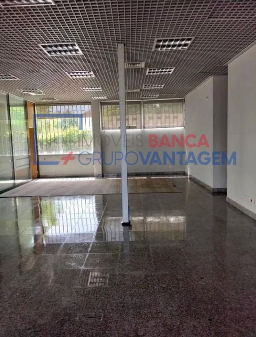 Prédio para Venda em Carrazeda de Ansiães Foto 8