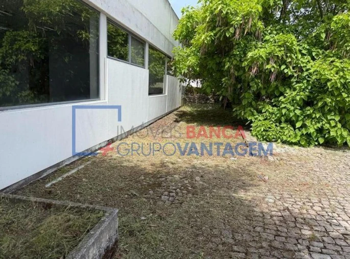 Prédio para Venda em Carrazeda de Ansiães Foto 24
