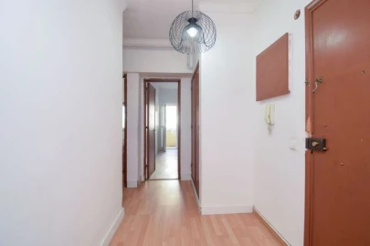 Apartamento T0 para Venda em Almada, Cova da Piedade, Pragal e Cacilhas