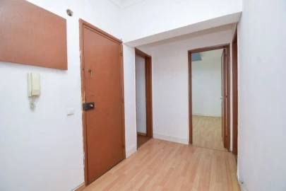 Apartamento T0 para Venda em Almada, Cova da Piedade, Pragal e Cacilhas