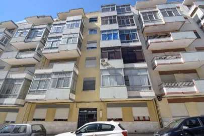 Apartamento T0 para Venda em Almada, Cova da Piedade, Pragal e Cacilhas