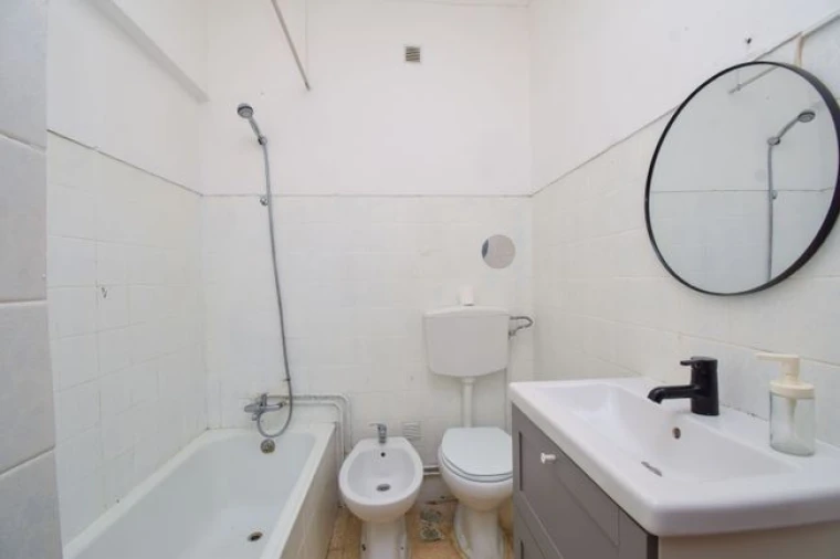 Apartamento T0 para Venda em Almada, Cova da Piedade, Pragal e Cacilhas Foto 10
