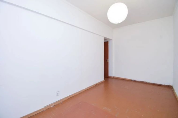 Apartamento T0 para Venda em Almada, Cova da Piedade, Pragal e Cacilhas Foto 14