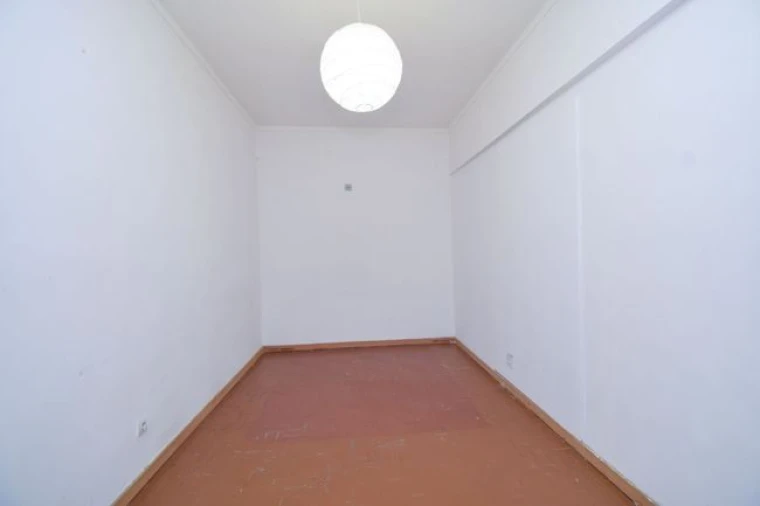 Apartamento T0 para Venda em Almada, Cova da Piedade, Pragal e Cacilhas Foto 16
